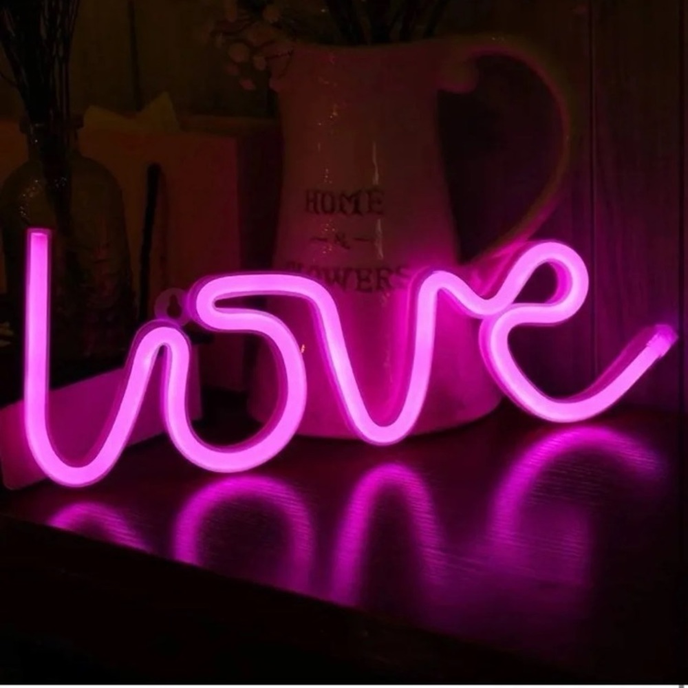 LOVE Neon Lights✨✨
